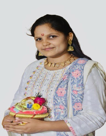 Deepanshi Shukla jyotishacharya kanpur